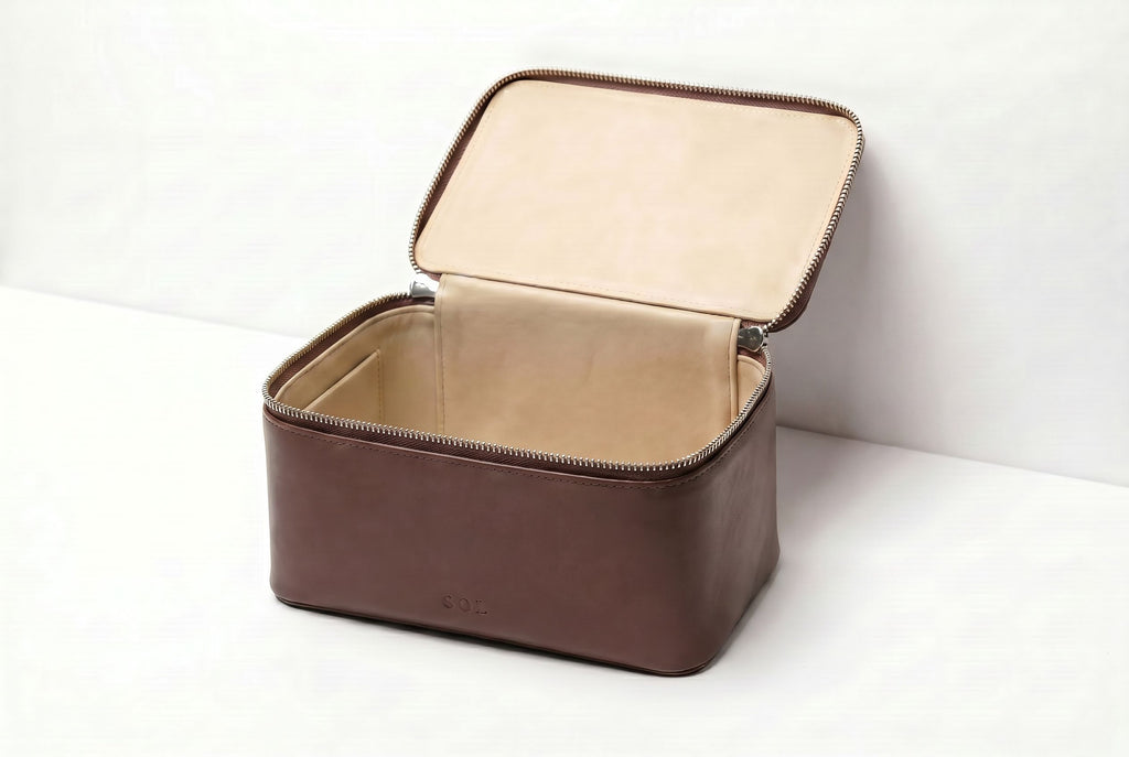 ARTISAN VANITY BAG