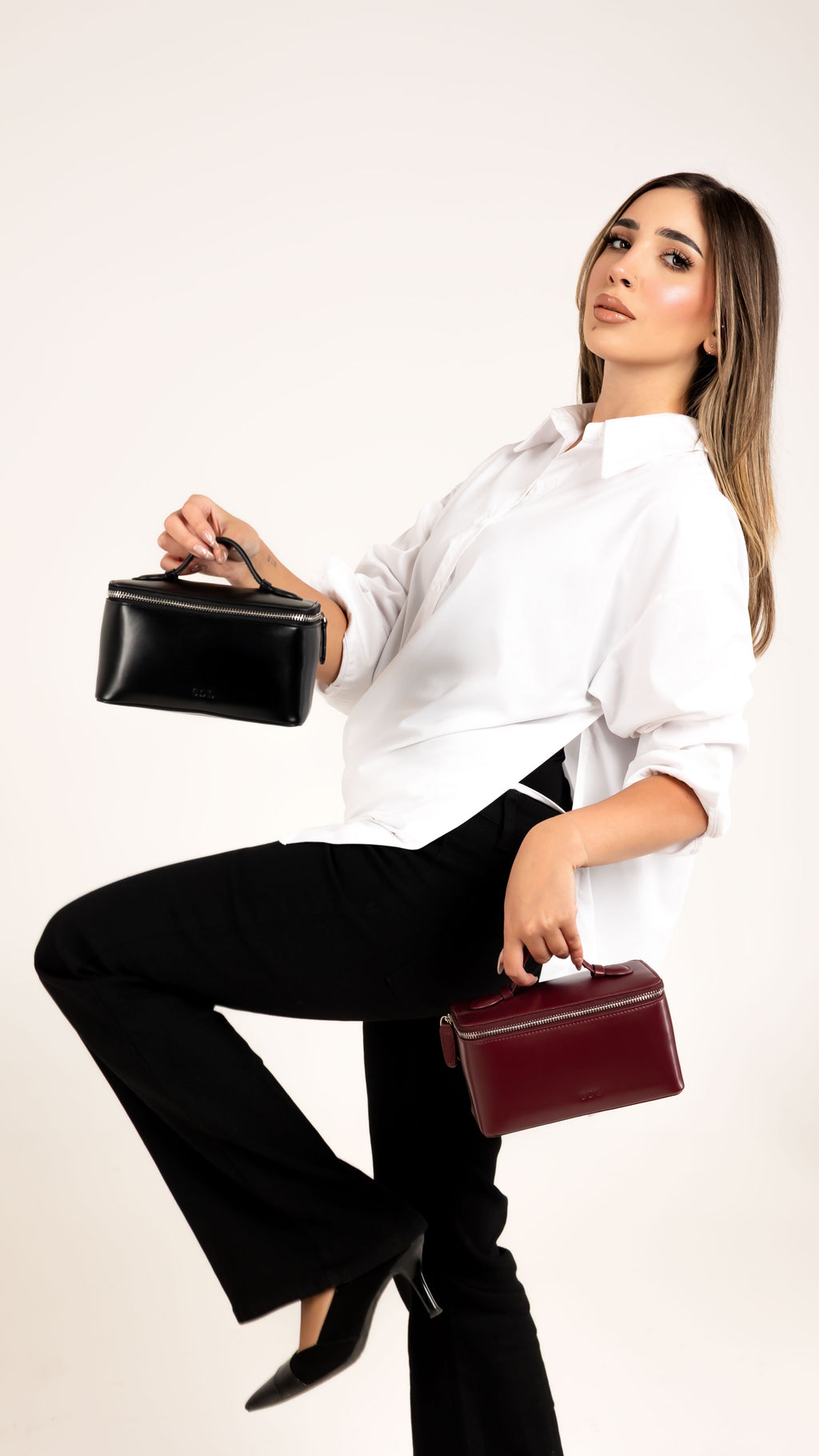 ARTISAN VANITY BAG